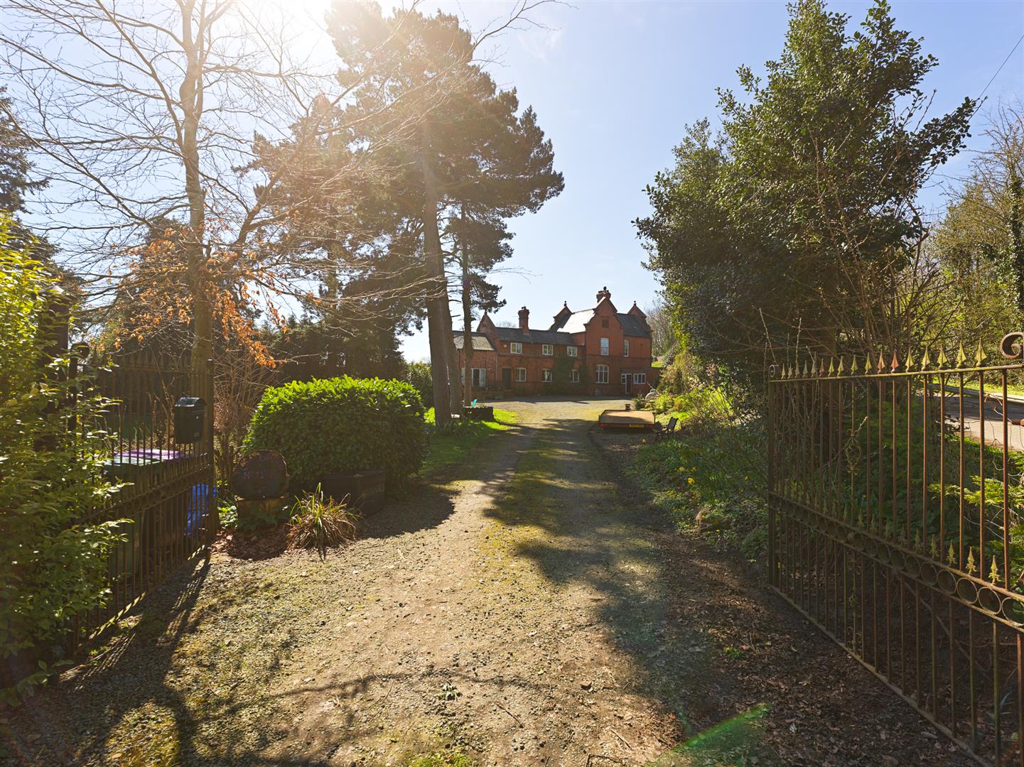 Cambrian House,, Ellesmere, SY12 9HE Estate Agents & Auctioneers